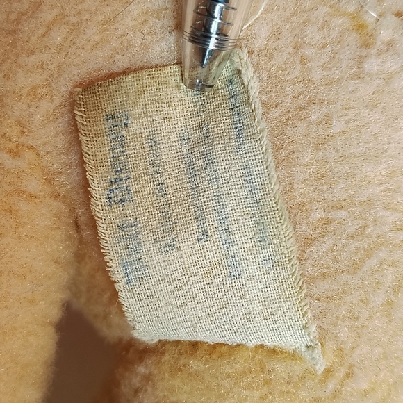 Winnie The Pooh Plush with Bib 9” Stuffed Animal Vintage Walt Disney Productions - Picture 11 of 11